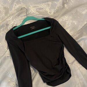 Elegant Black Long Sleeve contour top